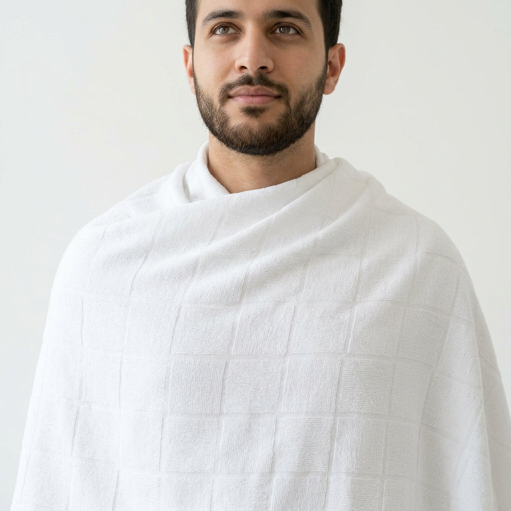 Luxury Men's Ihram for Umrah & Hajj — Breathable Woven Patch Texture